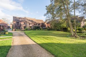 Rear- click for photo gallery